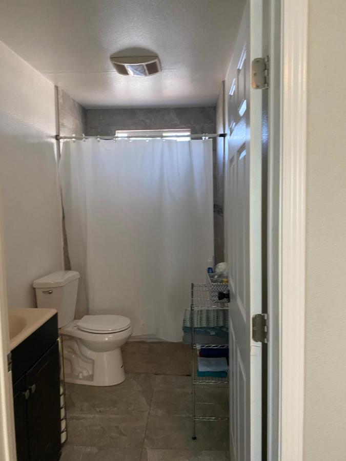 Private Room And Bath In Los Angeles *